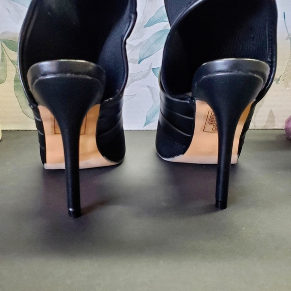NICOLE MILLER | Boomer Strappy Peep Toe Heel sz 8 - Picture 4 of 7